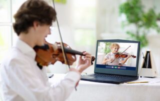teaching online lesson